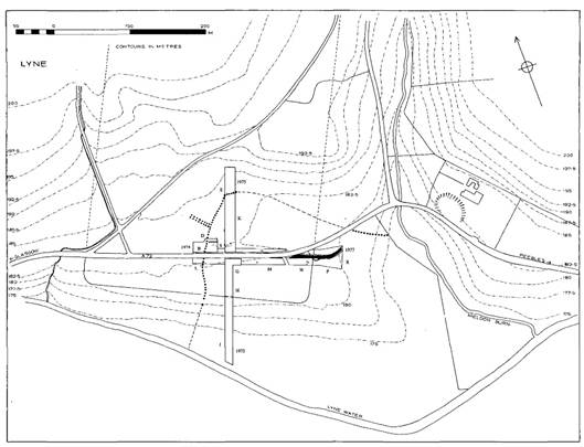 Digitised plan of the enclosure with wider area and contour lines 