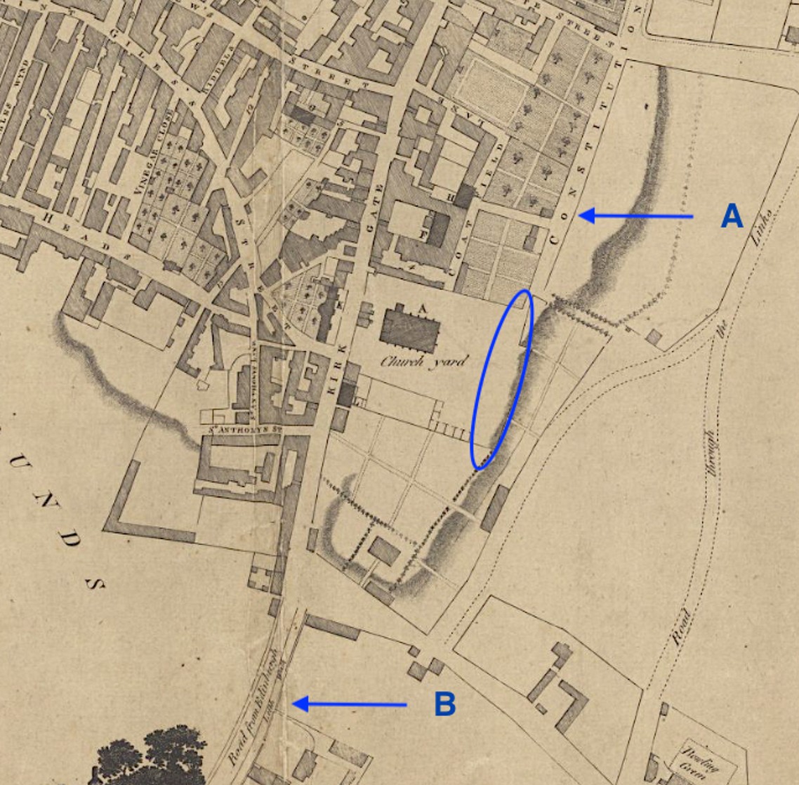 Map centred on Kirk Gate Street, showing the east-west aligned church and churchyard. Constitution street lies north of the churchyard and Leith Walk to the south.